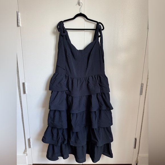 City Chic Tiered Navy Dress Size 22 - Picture 5 of 10